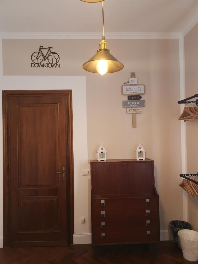Villa Flora Affittacamere Luni Zewnętrze zdjęcie